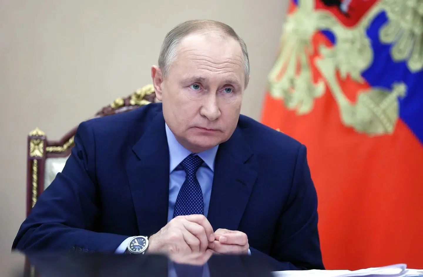 Ruslands præsident, Vladimir Putin, samler tropper tæt på grænsen til Ukraine og stiller krav. Vi kan få »en ny asymmetrisk krig,« skriver Pierre Collignon i denne kommentar: »Rusland slår til med død og lemlæstelse, og vi svarer igen med økonomiske sanktioner«.