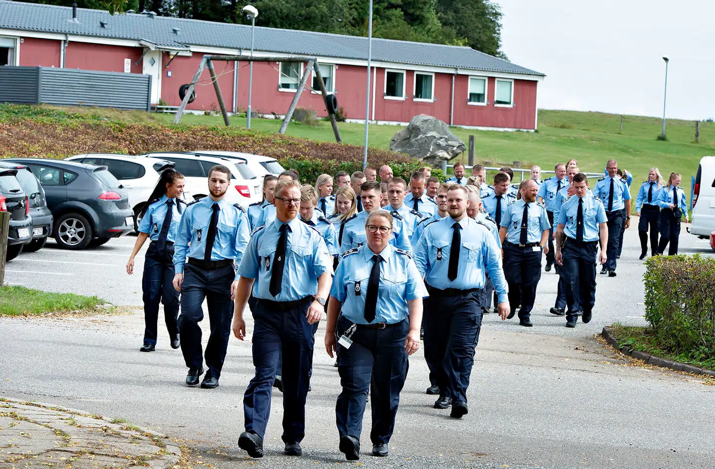 Der er p.t. mangel på fængselsbetjente og overbelægning i de danske fængsler. Nu vil regeringen undgå, at fængslerne bliver presset yderligere af coronakriminelle.