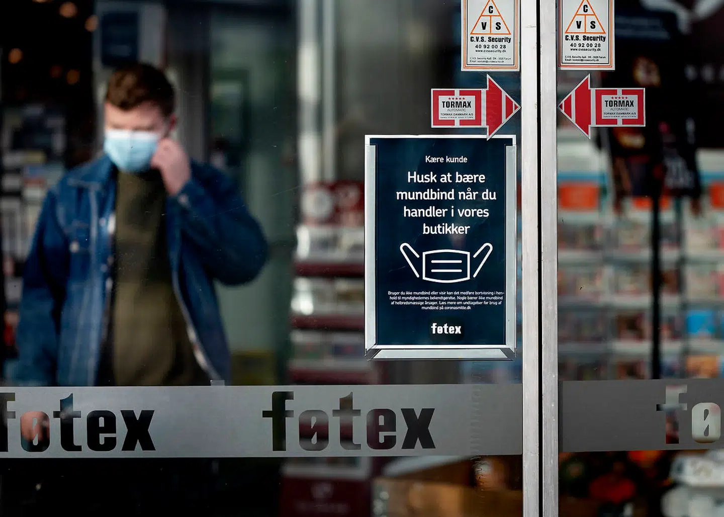 Arkivfoto: Nye restriktioner skal have lov at virke, inden man laver flere, lyder det fra Dansk Industri.