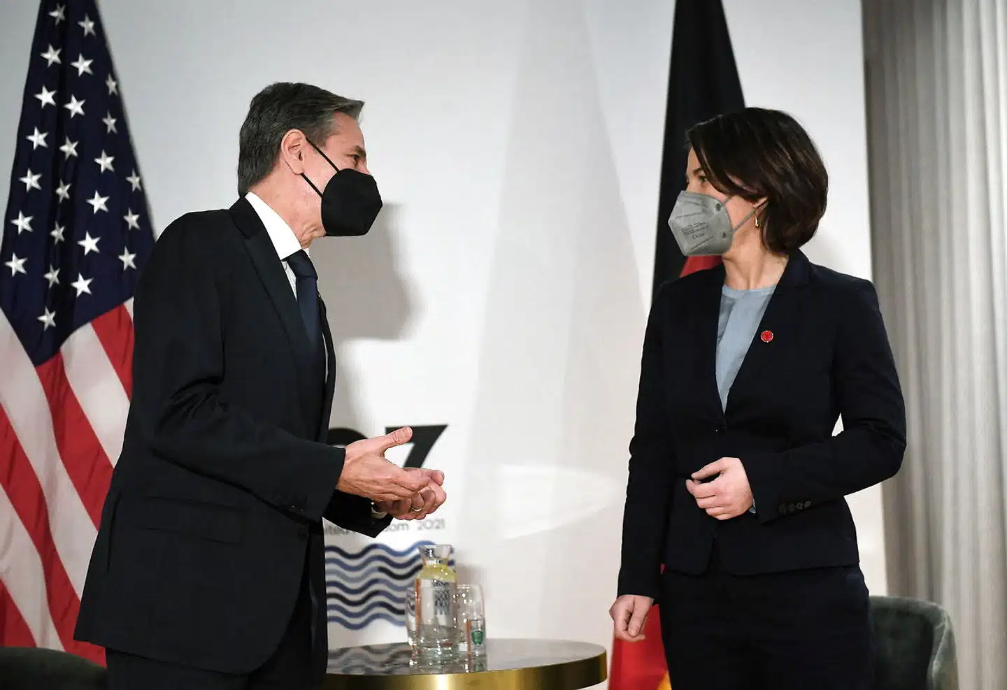 USAs udenrigsminister, Antony Blinken, og Tyslands udenrigsminister, Annalena Baerbock, holdt forud for G7-topmødet i Liverpool bilaterale møder. Her skulle Blinken og Baerbock være blevet enige om, at de ikke vil være med til at gøre åbningen af en gasrørledning i Østersøen til et redskab, som Rusland kan bruge til at presse Ukraine.