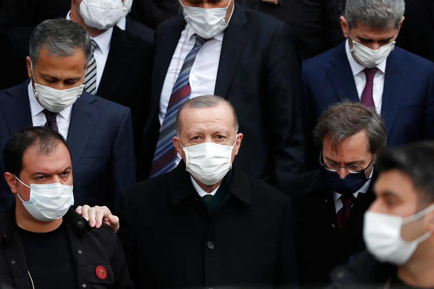 Tyrkiets præsident Recep Tayyip Erdogan vil ikke give efter for nogen som helst eksperters råd.