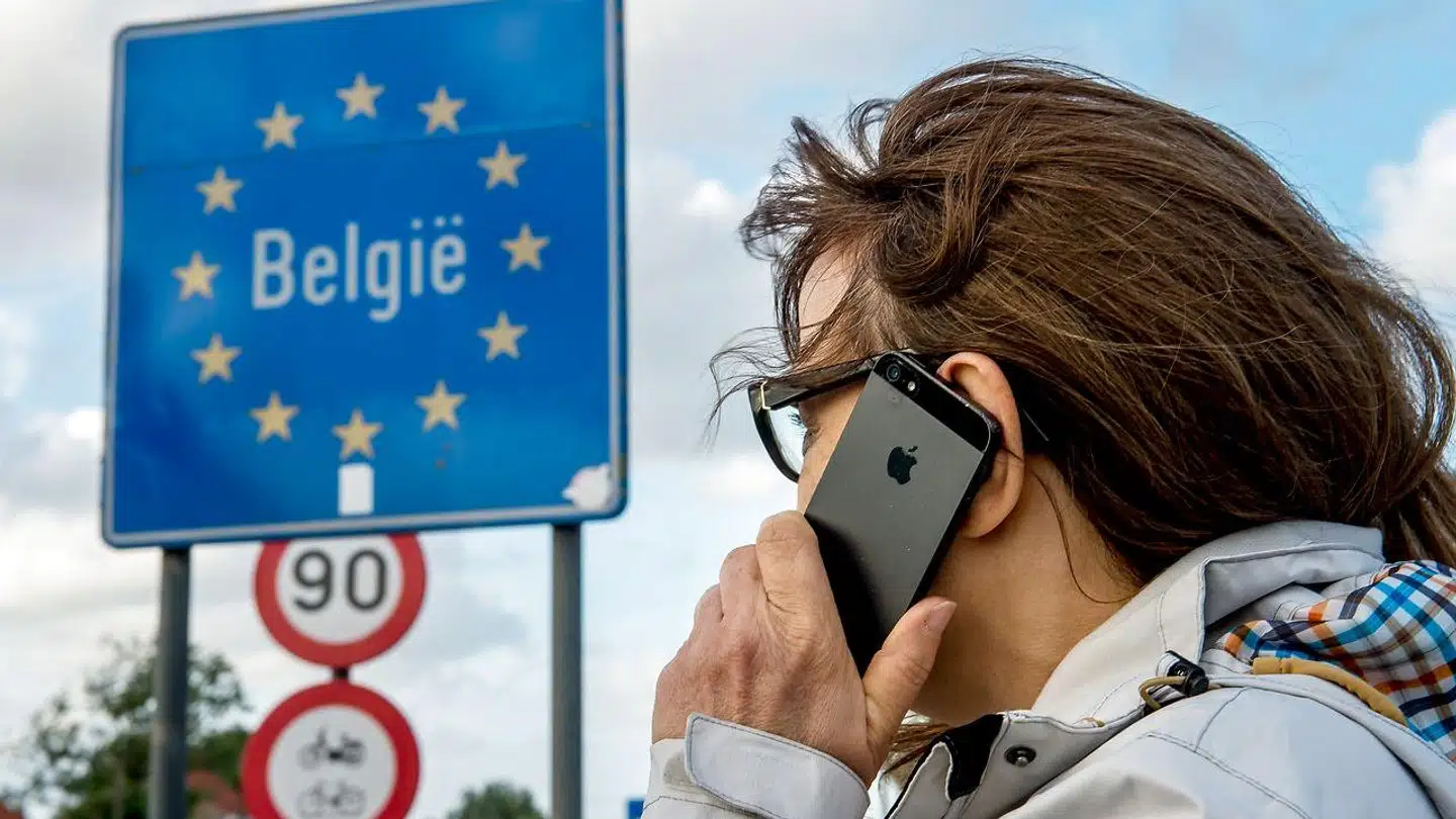 Siden juni 2017 har man kunnet bruge telefonen og dataforbindelsen på den i de andre EU-lande uden at skulle betale ekstra. Det vil man stadig kunne frem til 2032, er EU-landene enige om, selv om den formelle aftale endnu ikke er helt på plads.