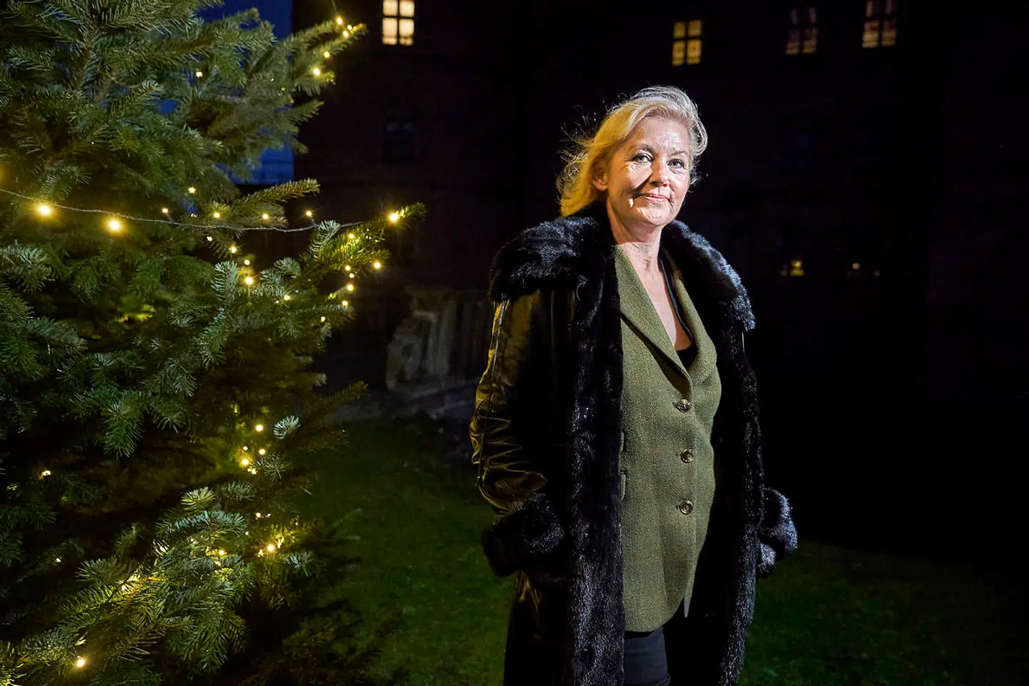 Den nye variant, omikron, ændrer ingenting i forhold til Anne-Marie Vedsø Olesens juleplaner. Hun ser ingen grund til at ændre sin adfærd og insisterer på ikke at leve sit liv i frygt.