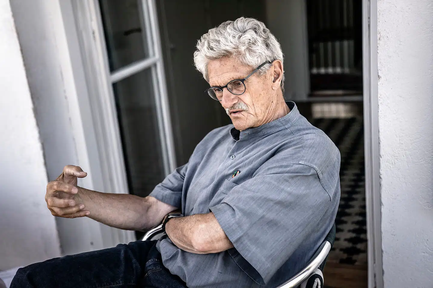 Mogens Lykketoft har ikke et eneste konstruktivt forslag til, hvordan vi løser udfordringen med at skaffe flere hænder på arbejdsmarkedet. Samtidig forbigår han belejligt det faktum, at hans eget parti har øget uligheden, mener Søren Pape Poulsen.