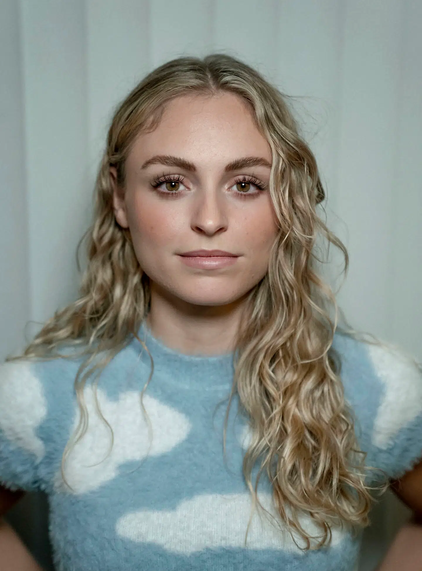 »Det hårdeste ved at være influencer, er det pres, jeg lægger på mig selv. De negative kommentarer er hårde, men dem er der heldigvis ikke så mange af. Presset kan give mig en dårlig arbejdsdag, hvis jeg bliver stresset, eller hvis jeg ikke synes, at indholdet ser ordentligt ud.«