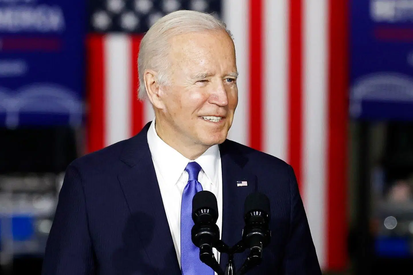 »Selvom initiativet er vigtigere end nogensinde (på verdensplan er demokratiet gået tilbage for 15. år i træk), bør vores bekymring i dag også være, hvordan vores egne demokratier i stigende grad eroderes indefra,« skriver Marlene Wind.