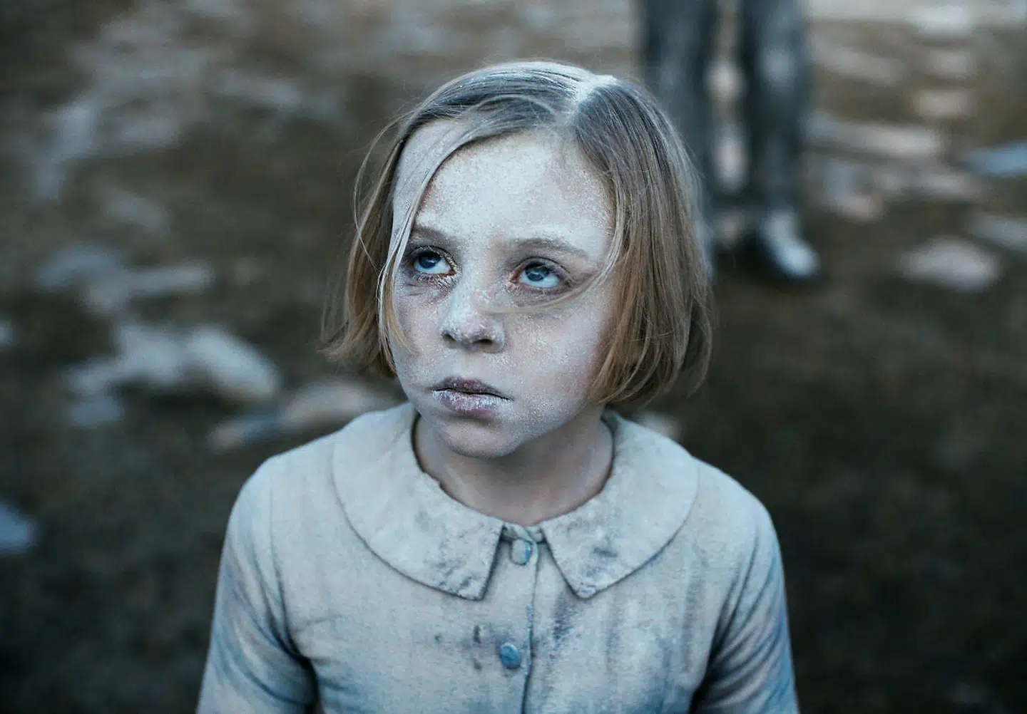 Var det en god idé, at Ole Bornedal tillagde den virkelige pilot ansvaret for en frit opfundet krigsforbrydelse i den biografaktuelle film »Skyggen i mit øje«? Og bør man rette i et fiktionsværk, fordi nogen kan påpege en diskrepans med virkeligheden? De spørgsmål rejser Gyldendal-direktør Morten Hesseldahl i denne klumme.