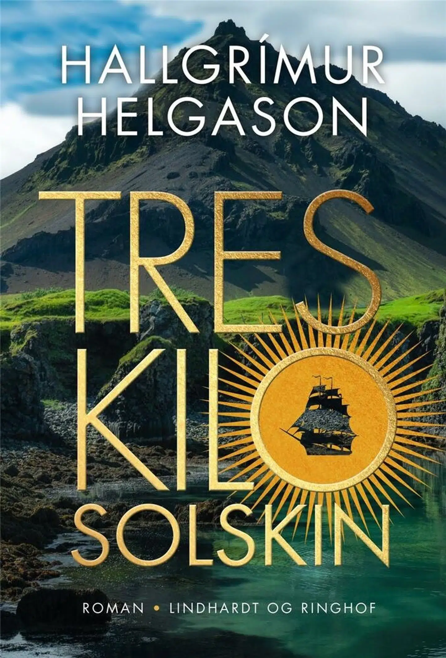 »Tres kilo solskin« er Hallgrímur Helgasons roman om perioden i 1900-tallet, da Island gik fra fortiden og ind i fremtiden. Hallgrímur Helgason vandt i 2018 Islands største literære pris, Icelandic Literary Prize, for »Tres kilo solskin«.