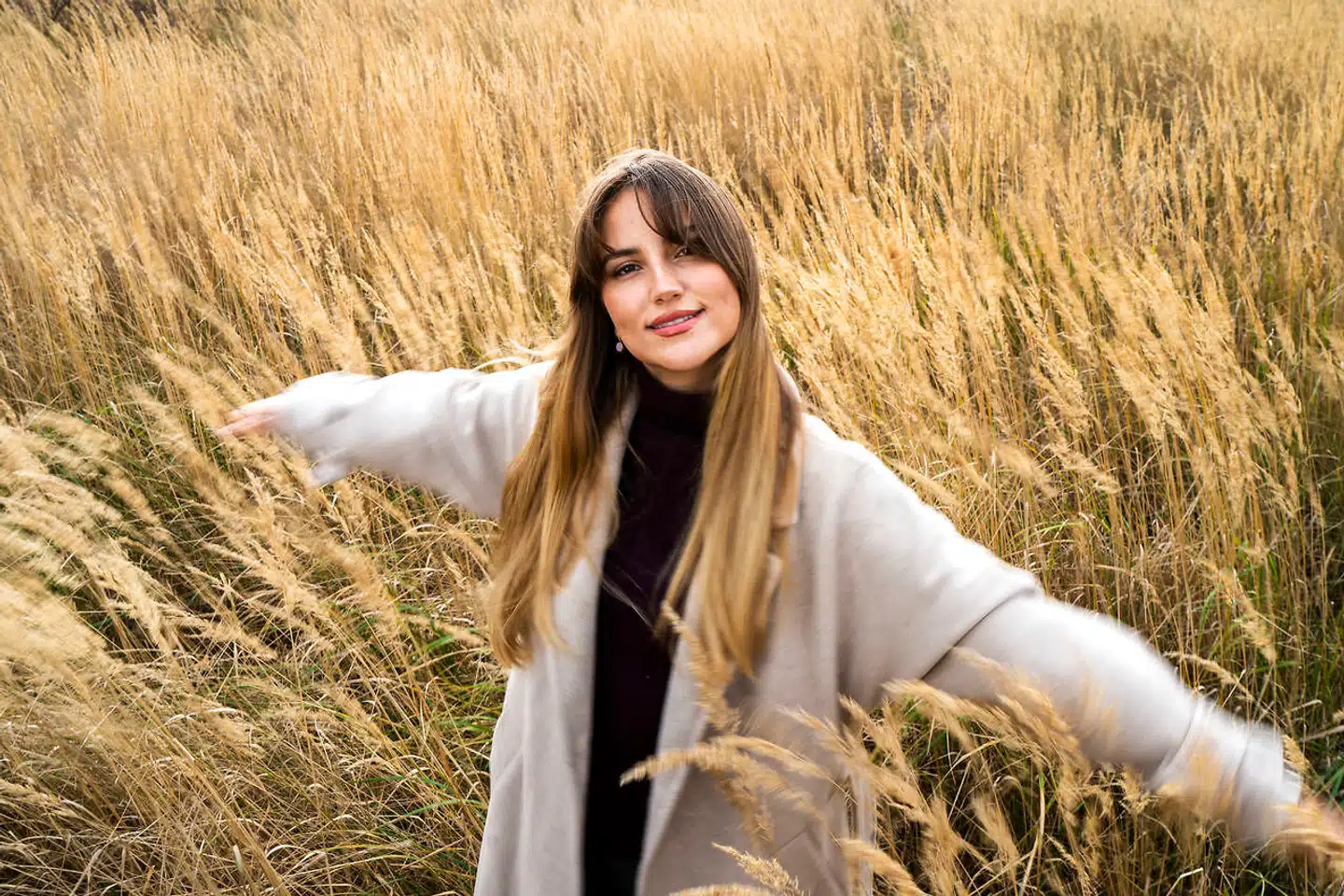 Da Sandra Willer var yngre, havde hun det svært med sin krop. Specielt sine små bryster var hun usikker på. Hun tror, det skyldes den daværende tids skønhedsideal, men også tanken om, hvorvidt der var nogle, som ville have hende.