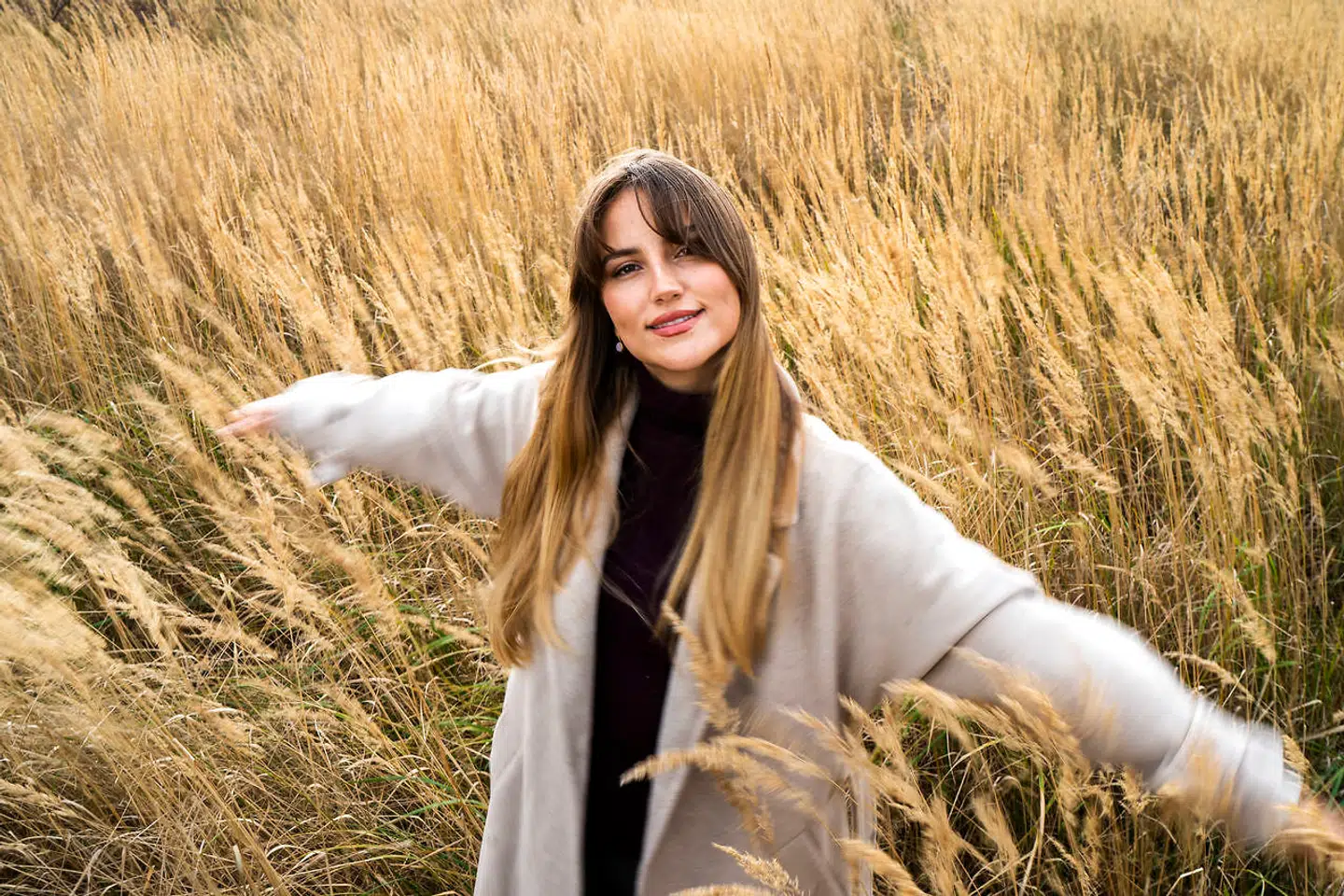 Da Sandra Willer var yngre, havde hun det svært med sin krop. Specielt sine små bryster var hun usikker på. Hun tror, det skyldes den daværende tids skønhedsideal, men også tanken om, hvorvidt der var nogle, som ville have hende.