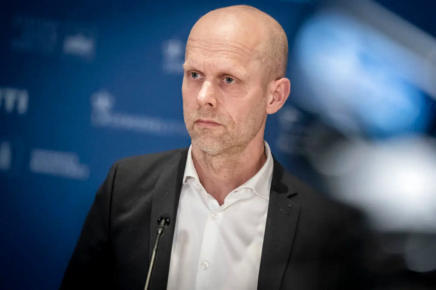 »Vi er nu færdige med helgenomsekventeringen af PCR-prøverne fra de to rejsende og kan nu bekræfte, at der er tale om to tilfælde af virusvarianten Omikron,« siger direktør for Statens Serum Institut (SSI), Henrik Ullum (Arkivfoto).