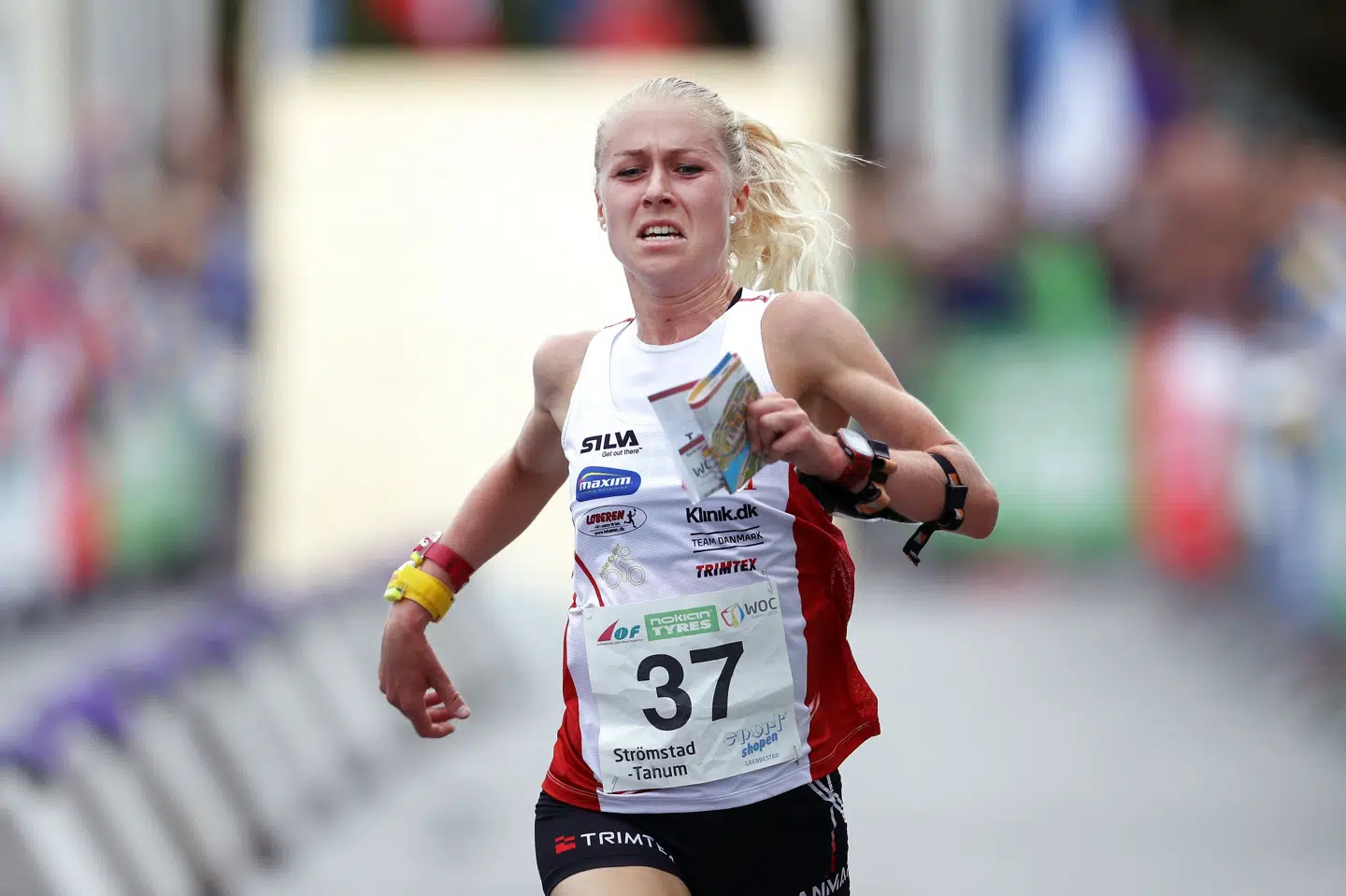 Maja Alm ses her i 2016, da hun vandt VM for andet år i træk på sprintdistancen. Hun gentog bedriften i 2017 og 2018. Nu stopper hun karrieren. (Arkivfoto). Bjorn Larsson Rosvall/Ritzau Scanpix