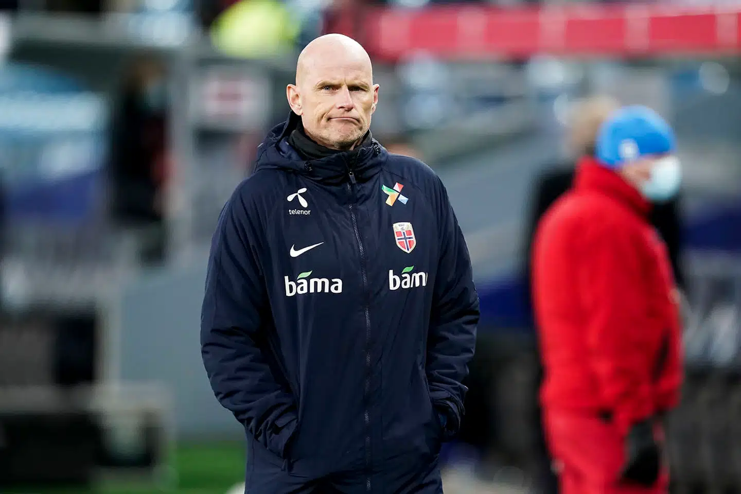 Norge kvalificerede sig ikke til VM-slutrunden i Qatar, og landstræner Ståle Solbakken siger nu, at det er ynkeligt, at FIFA holder sig tilbage med at kritisere VM-værterne.