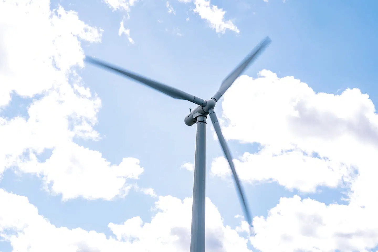 Parken skal ligge ud for kysten ved Thorsminde på den jyske vestkyst og levere strøm til cirka en million danske husstande. (Arkivfoto)
