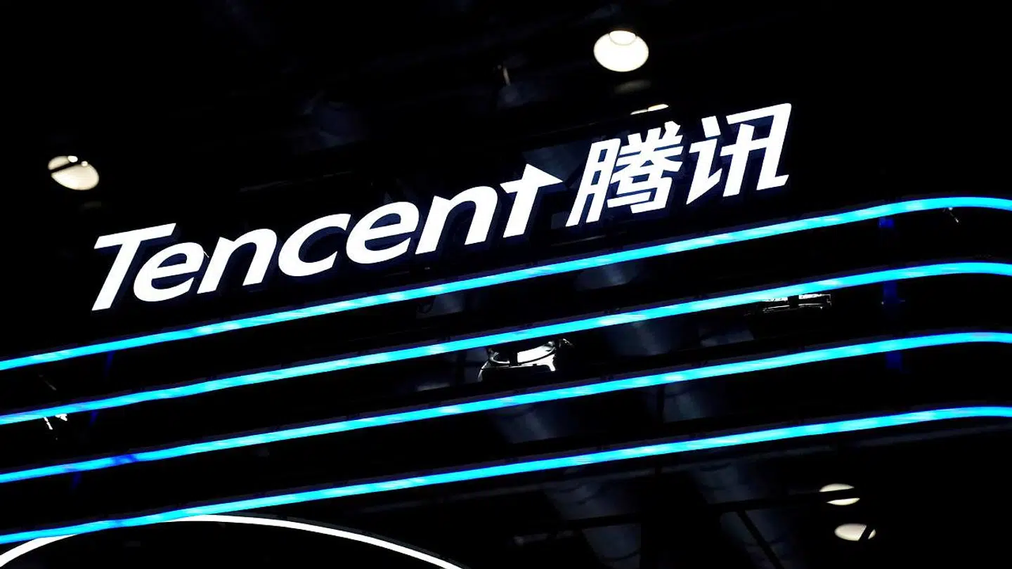 Den kinesiske internetgigant Tencent må nu ikke lægge apps og opdateringer ud, før de er godkendt af de kinesiske myndigheder. Det er den seneste stramning af kontrollen med internetgiganterne i landet.