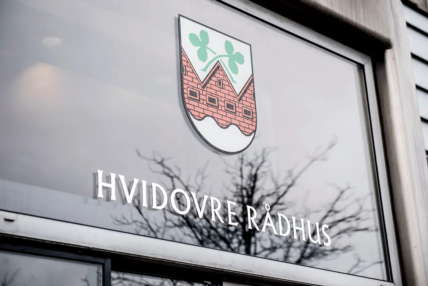 Socialdemokratiet vandt valget, fastslår Hvidovres nu afgående borgmester, men borgmesterposten fik partiet ikke. »Muligvis« er hun bitter, skriver hun på Facebook.