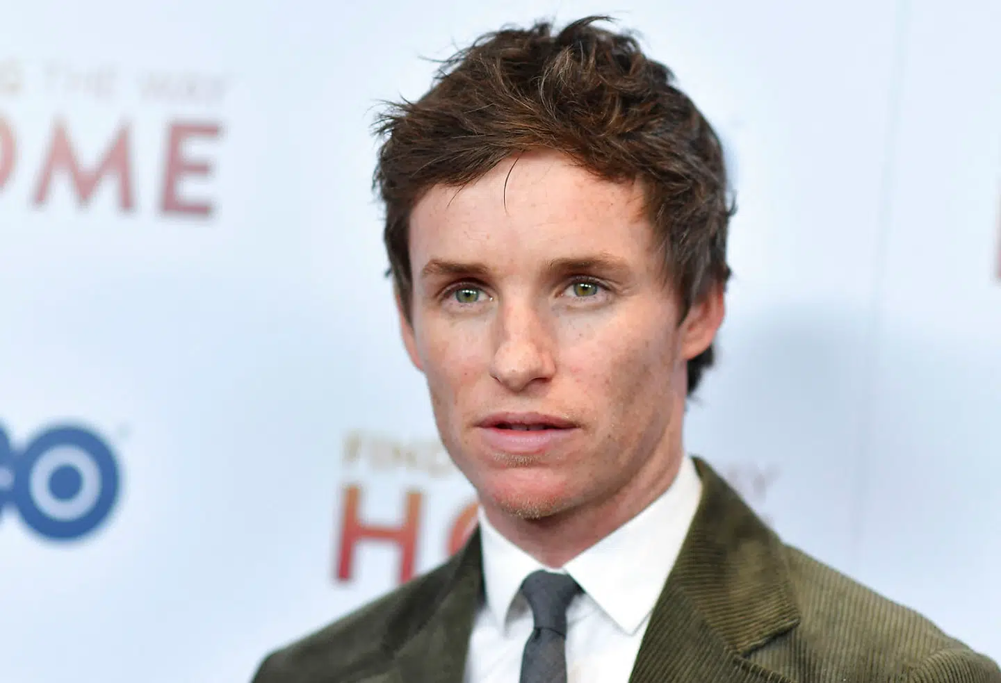 »Det forekommer helt absurd, at en skuespiller skal undskylde for at have udgivet sig for at være noget andet, end han er.« Her ses skuespilleren Eddie Redmayne.