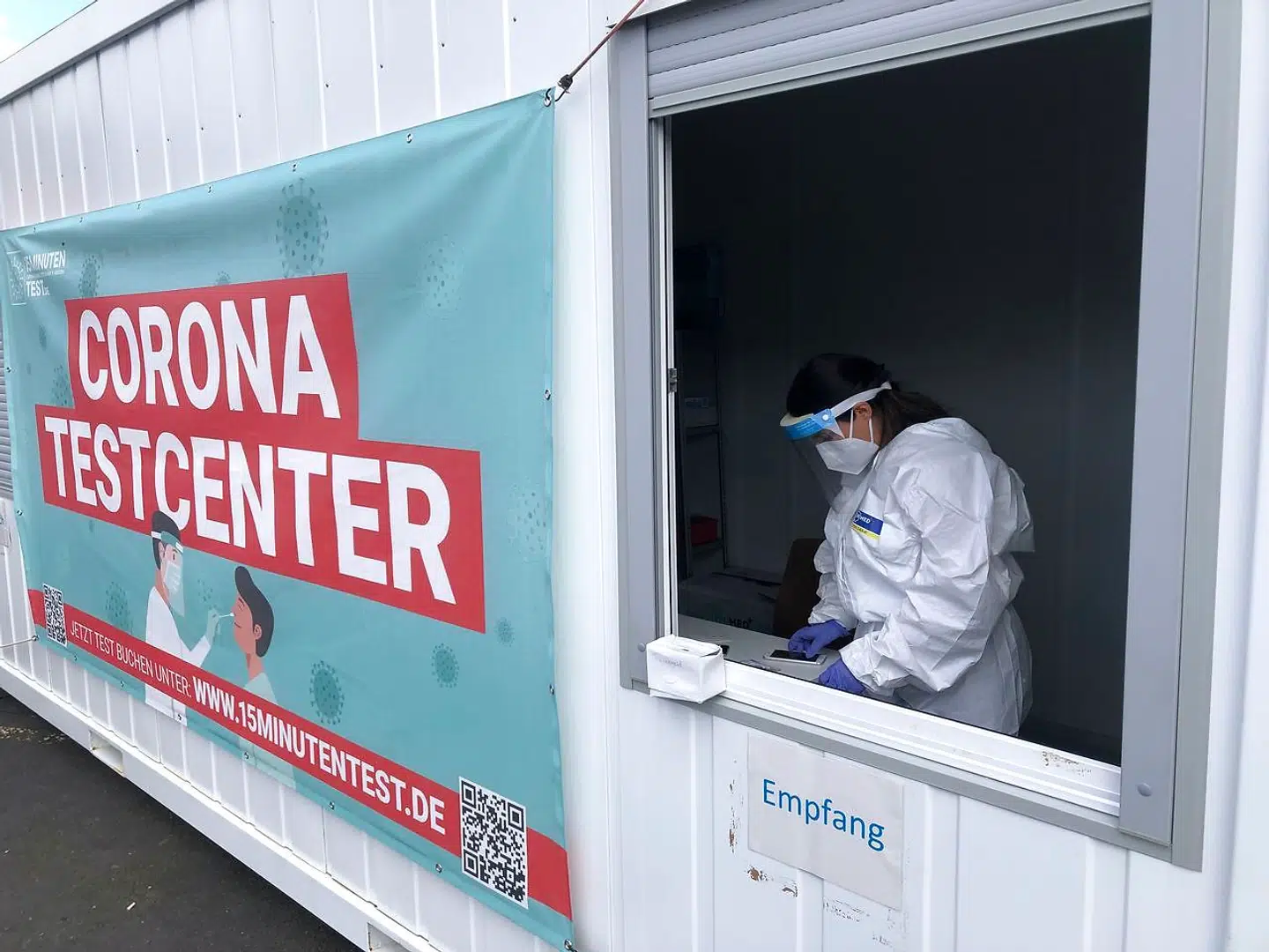 Tysklands kansler, Angela Merkel, har varslet restriktioner særligt rettet mod de uvaccinerede efter kraftigt stigende smittetal.