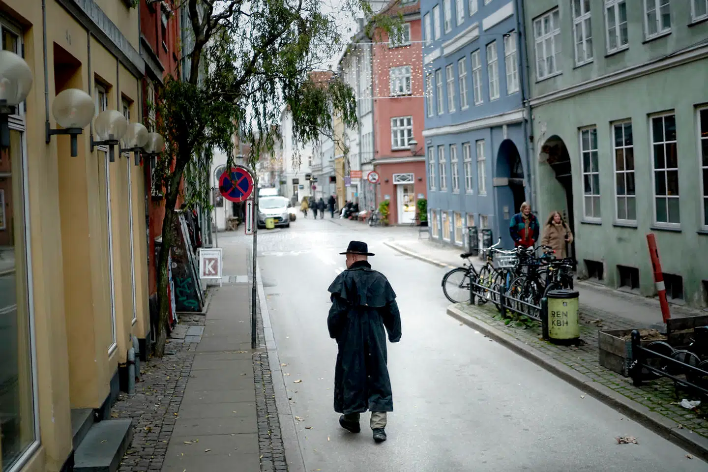 Allan Mylius Thomsen er tilhænger og fan af boldklubben Frem. Man kan erstatte sin kone og skifte sin bolig og sit job ud, men man skifter aldrig sin fodboldklub ud, ifølge byhistorikeren.