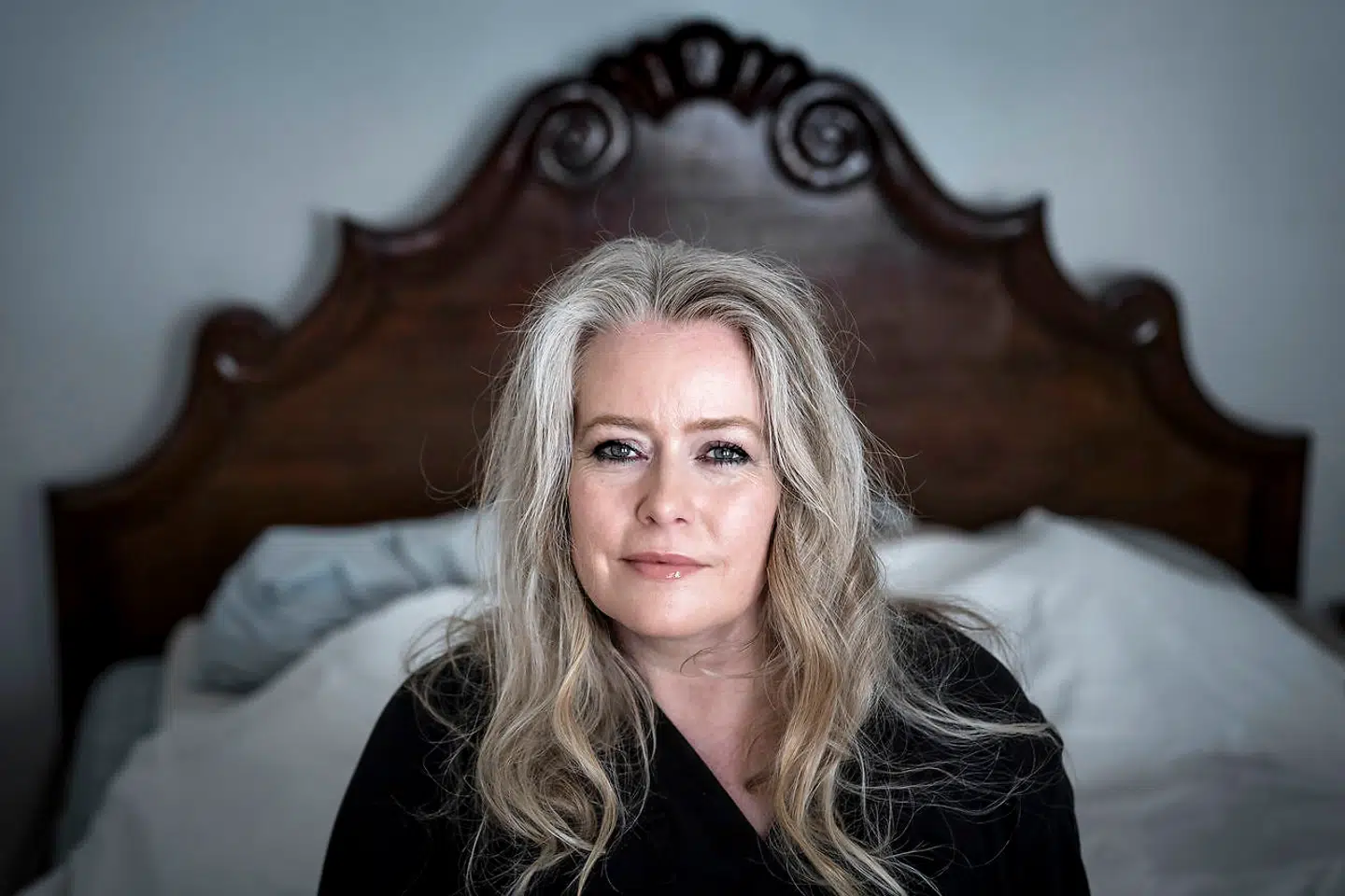 For forfatter, journalist og radiovært Anne Sofie Allarp handler utroskab om at være bedragerisk og om at lyve. Om at såre andre og undgå at blive opdaget. »Man skal organisere sig, og man skal foretage et aktivt valg, når man er utro. Tilbage står en moralsk fordømmelse.«