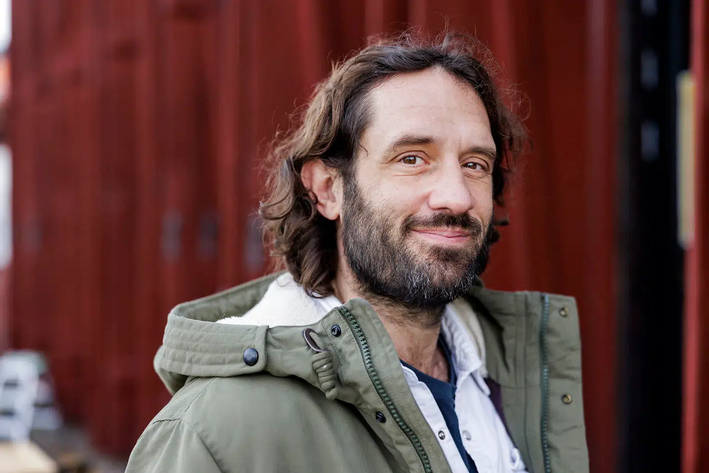 Hart bageri rykker nu ind i en historisk bygning på Holmen. Her vil britiske Richard Hart sælge samme udvalg som på Frederiksberg. Det betyder samtidig et farvel til brødbaren på Christianshavn, som kun solgte et mindre udvalg, men til gengæld parrede brødet med vin og cocktails.