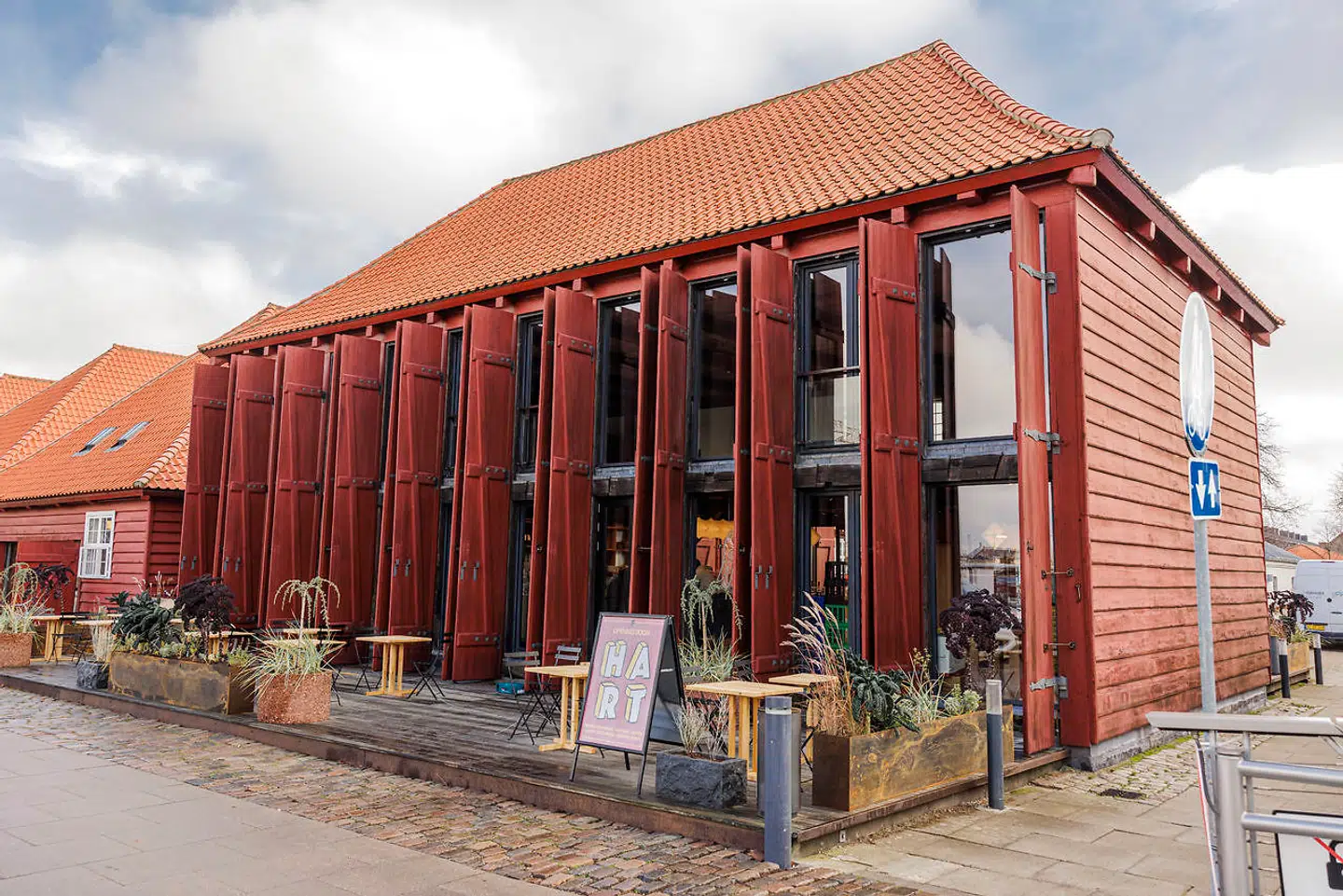 I en historisk bygning på Holmen kan man fremover købe brød fra bageriet Hart, som åbner en butik her.