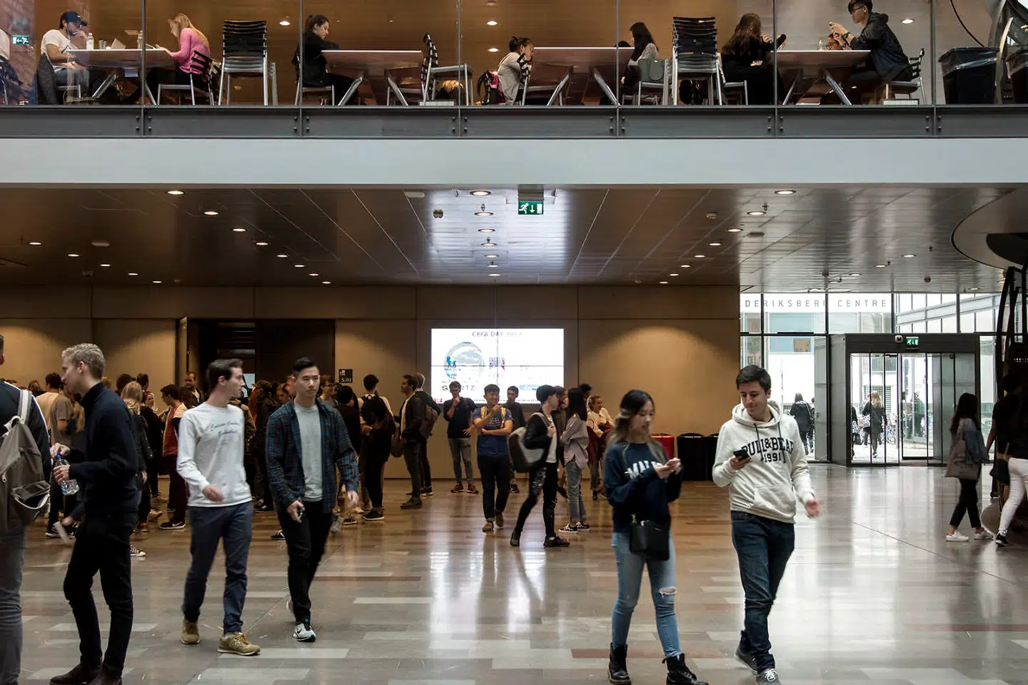 Planen for nedskæringer svarer til en reduktion i antallet af nye studerende på fem procent. Senere skal der findes yderligere fem procent.