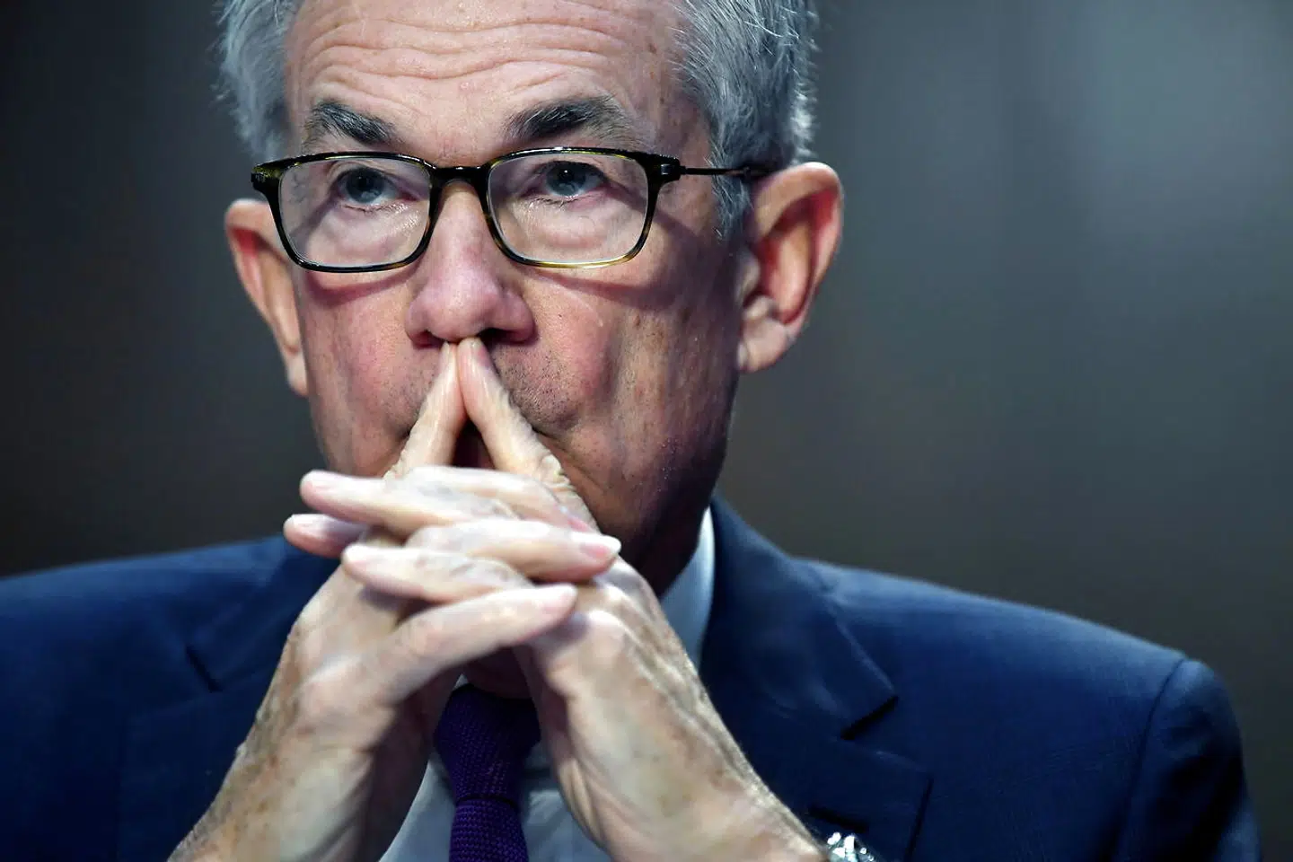 Hvad gør Jerome Powell, chef for den amerikanske centralbank, nu? Inflationen er langt over hans målsætning på to procent.