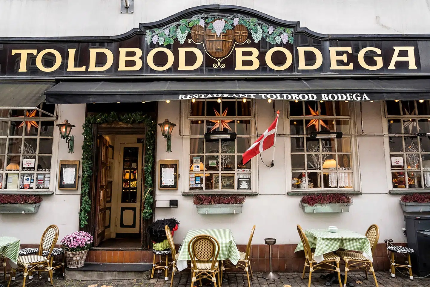 Toldbod Bodega. Esplanaden 4, 1263 København K.