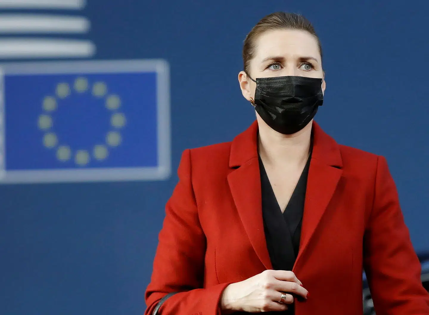 Danmark og statsminister Mette Frederiksen (S) står næsten alene med modstanden mod en EU-mindsteløn, og vi er røget i de forkælede søskendes klub i Bruxelles.