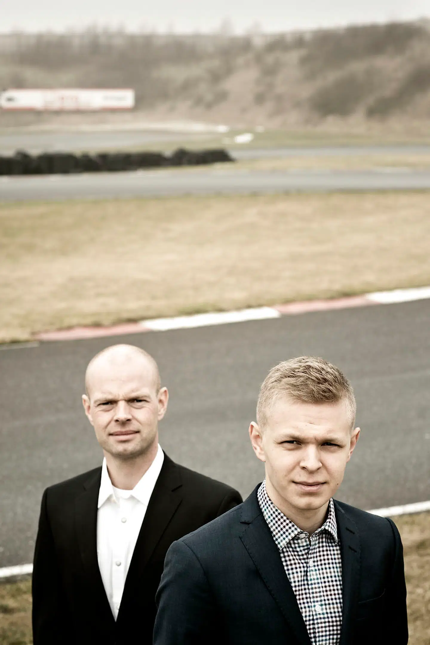 Kevin Magnussen (til højre) er søn af den verdensberømte danske racerkører Jan Magnussen.
