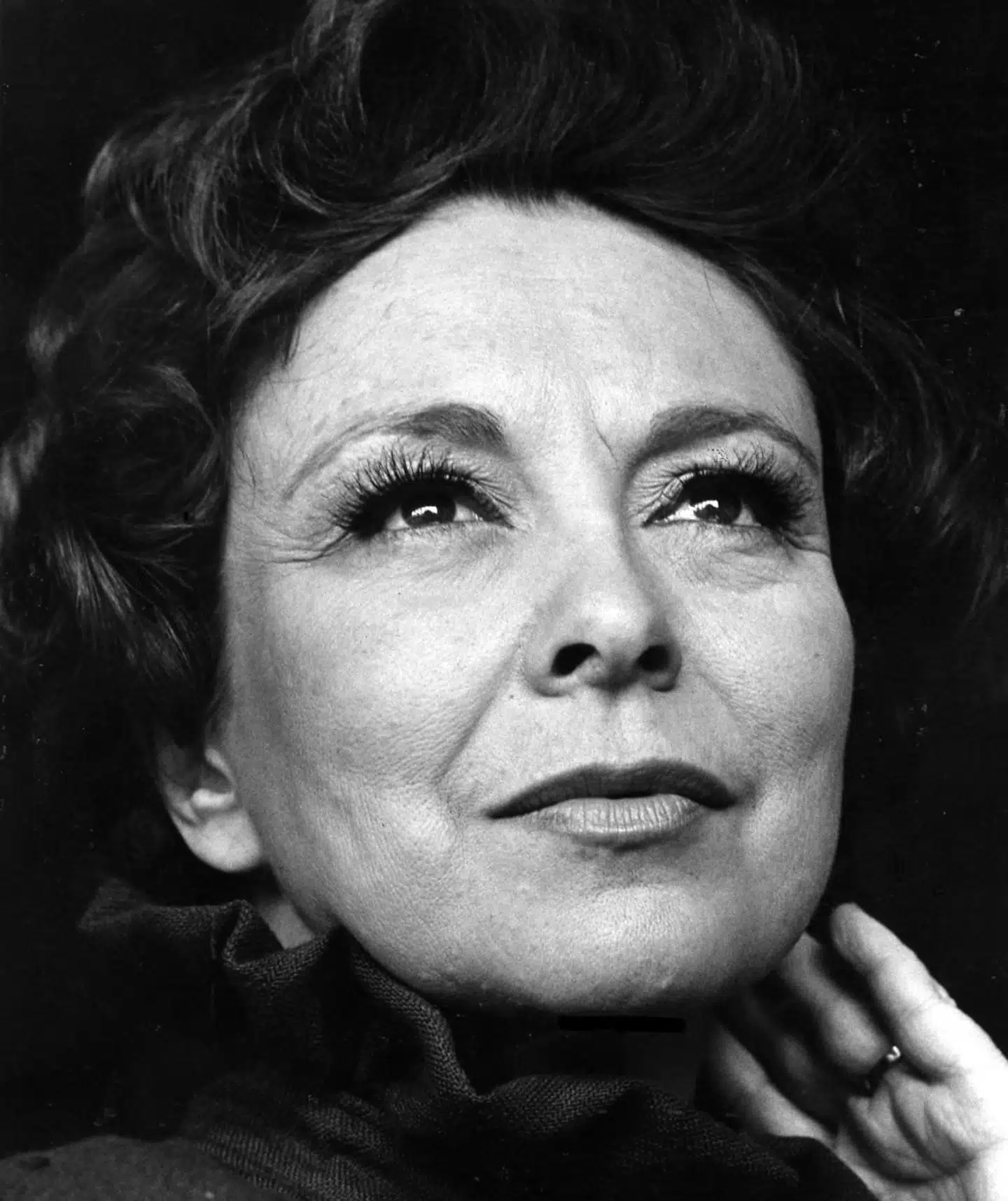 I fremtiden kan man cykle eller gå forbi Helle Virkners plads. Hun er en af de otte kvinder med relation til Frederiksberg, som nu får en plads opkaldt efter sig. Under hvert navn vil der desuden være en forklaring på, hvilken rolle de har spillet. Virkner var ud over at være folkekær skuespiller også både viceborgmester og borgmesterkandidat for Socialdemokratiet på Frederiksberg.