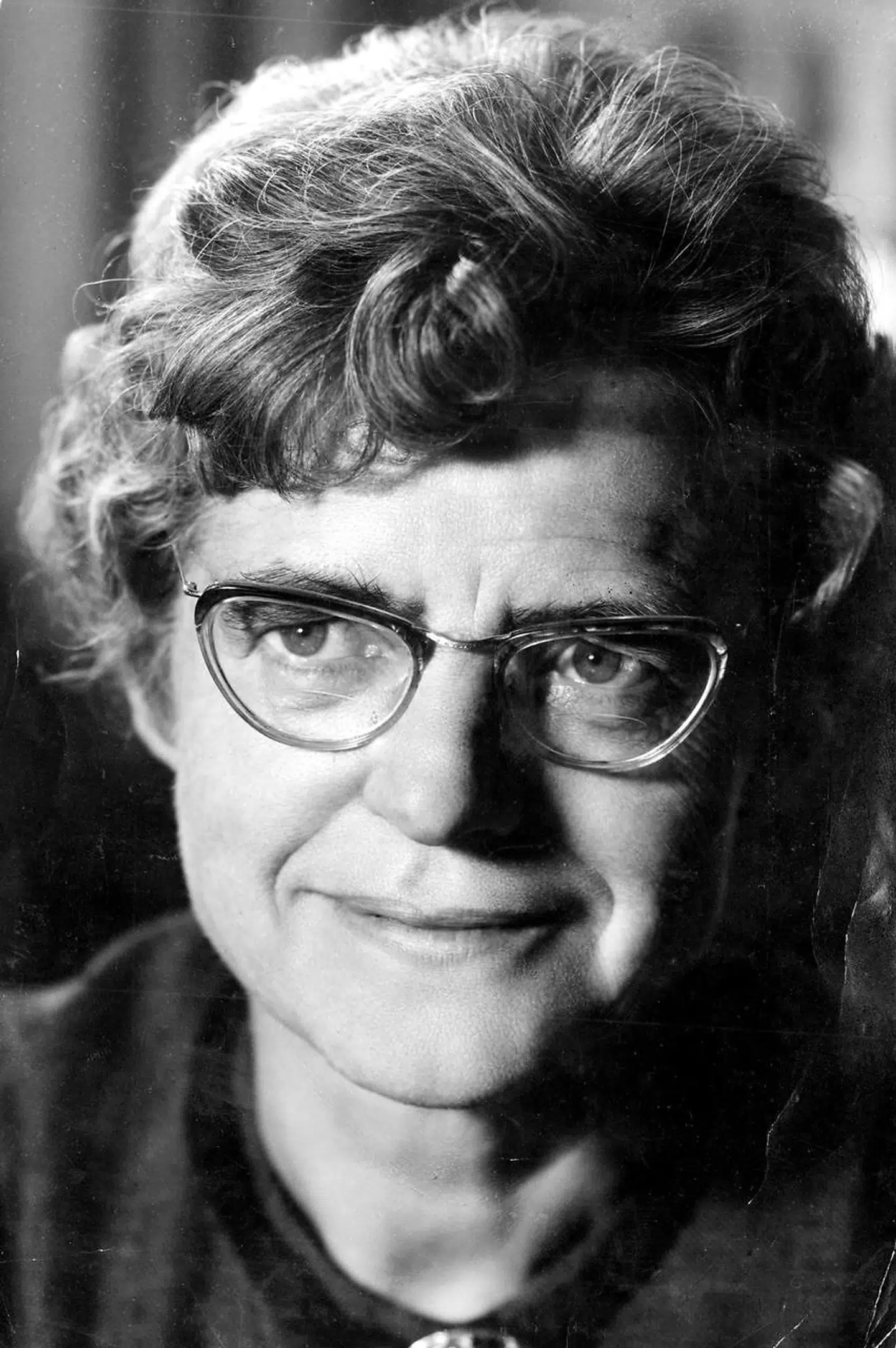 Bodil Koch (1903-1972) var uddannet teolog og var socialdemokratisk politiker. I en periode var hun kirke- og kulturminister.