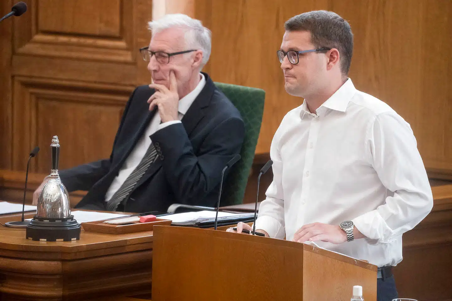 De borgerlige forvansker billedet af, hvilken situation regeringen stod i, da man traf den vanskelige beslutning om at aflive alle mink, lyder det fra Socialdemokratiets politiske ordfører, Christian Rabjerg Madsen.