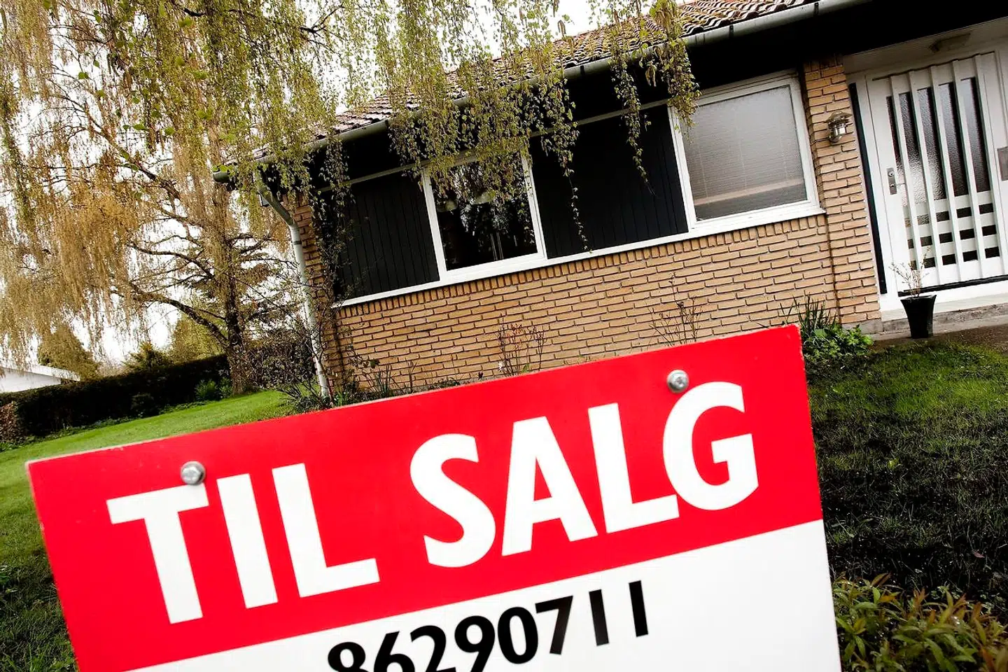 Det samlede antal boliger til salg har stort set ikke ændret sig hen over sommeren og de første måneder af efteråret. Det er lidt usædvanligt, da udbuddet normalt topper i juni for derefter at falde. Arkivfoto: Martin Ballund/Ritzau Scanpix