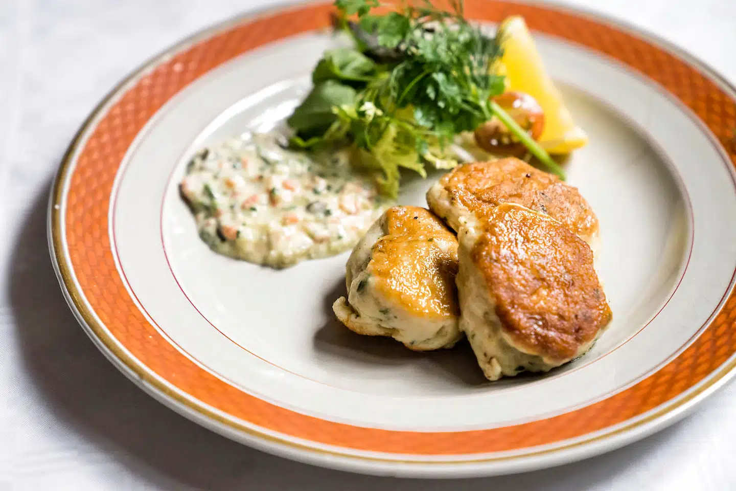 Fiskefrikadeller med remoulade.