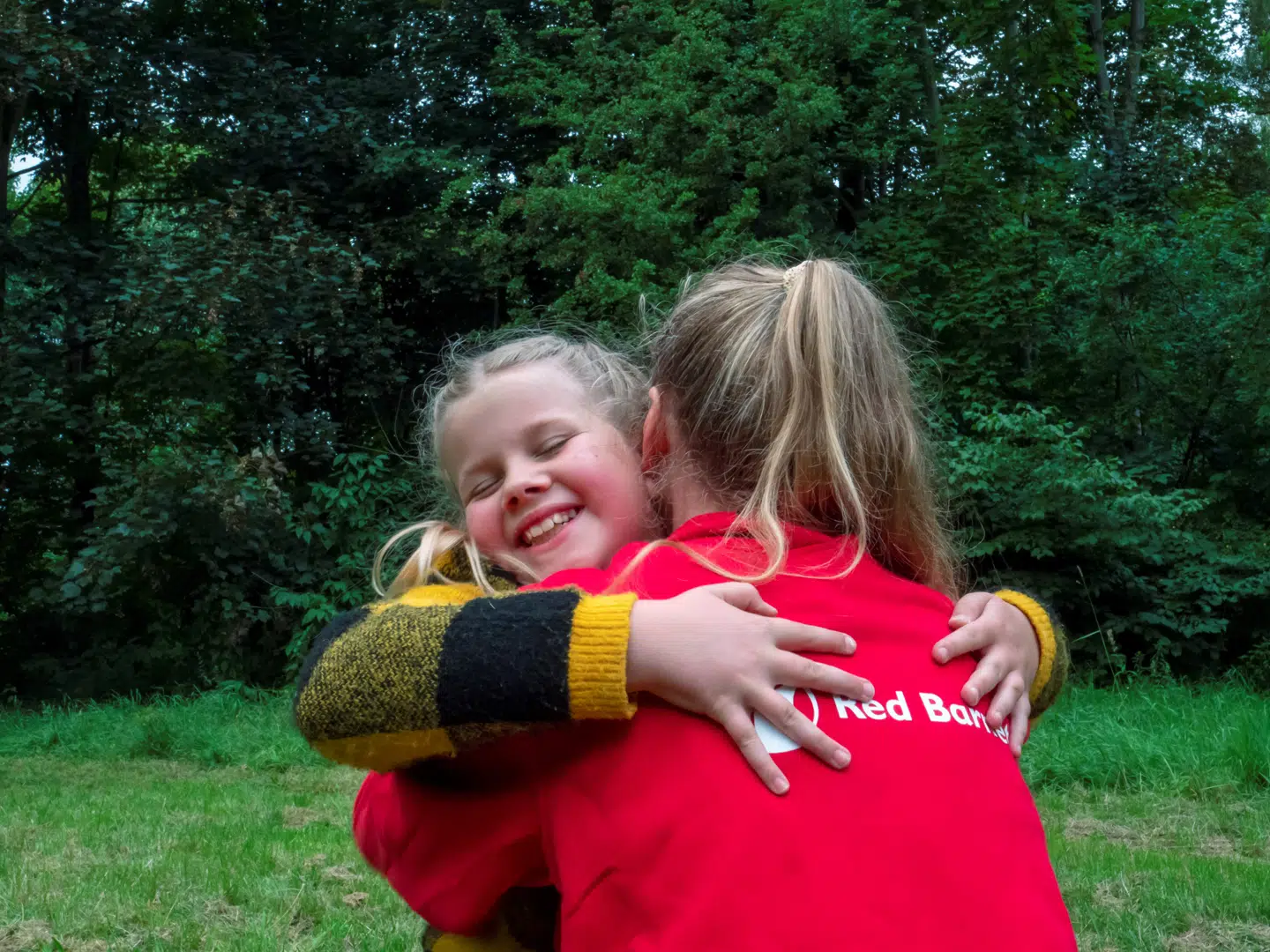 Velgørenhed kan bidrage til at brande en virksomhed som social ansvarlig. Både over for kunder og samarbejdspartnere - og internt i virksomheden. Det er dog vigtigt, at velgørenhed også kommer fra hjertet, siger ekspert i etisk branding, Stefan Markovic.