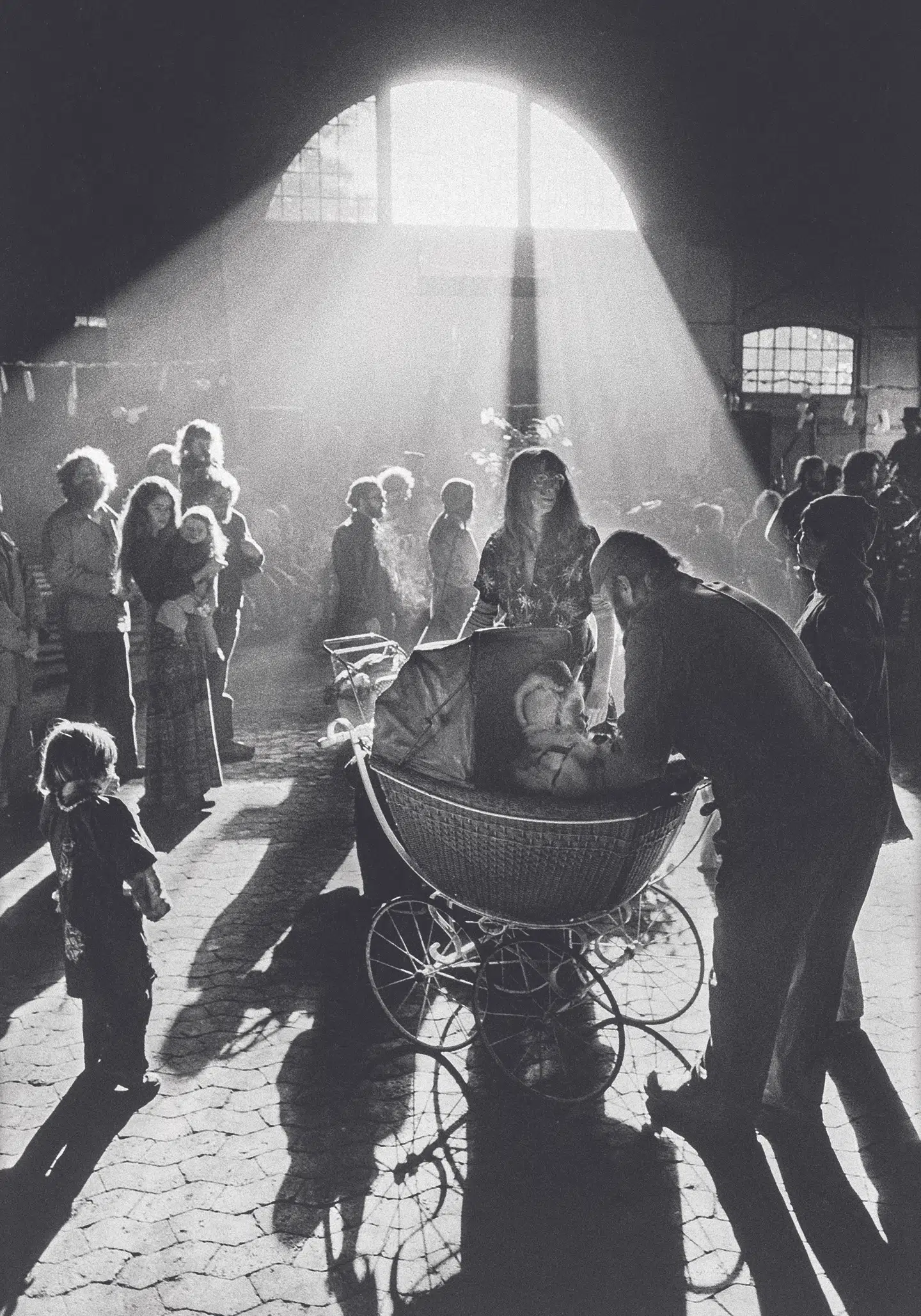 Bogen om København i 1970erne har en række fotografier fra fristaden Christiania. Der gives i billeder og ord en forskønnet fortælling om Christiania, der var et socialt eksperiment »med frihed, fællesskab og kreativitet.« Illustration fra bogen.