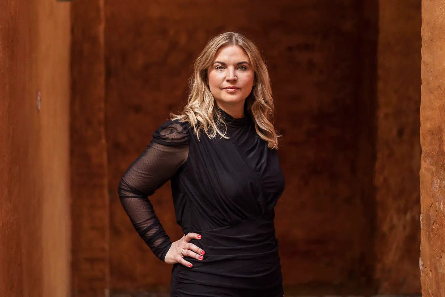 »Thisted Bryghus agerede som brands ofte kommer til, når der bliver båret brænde til et facebookbål – og deres kommunikationsstrategi kan vist bedst defineres som først den ene vej og så den anden vej – atju atju og skomagerdreng,« skriver Anne Kirstine Cramon.