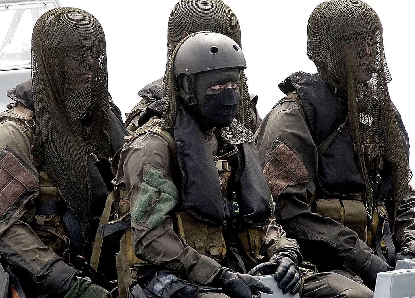 Aspirerende frømænd må væbne sig med tålmodighed, fordi årets elevskole er blevet aflyst med godt en uges varsel. Økonomien er ikke på plads, lyder forklaringen.