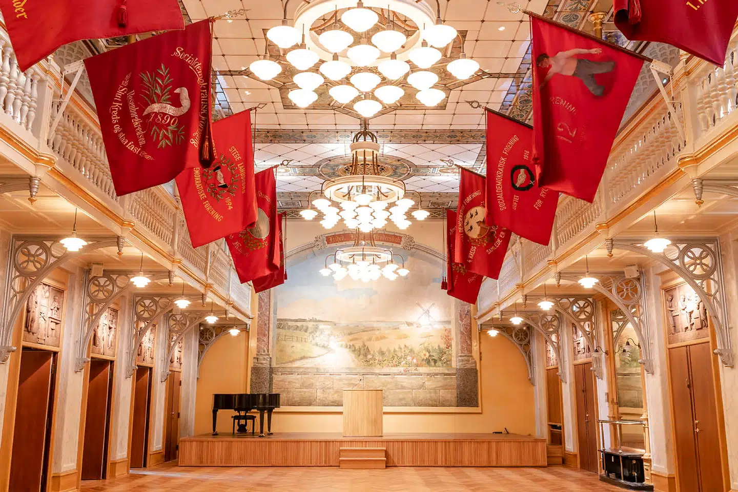 Arbejdermuseets store sal er blevet renoveret. Sådan ser salen ud i oktober 2021.