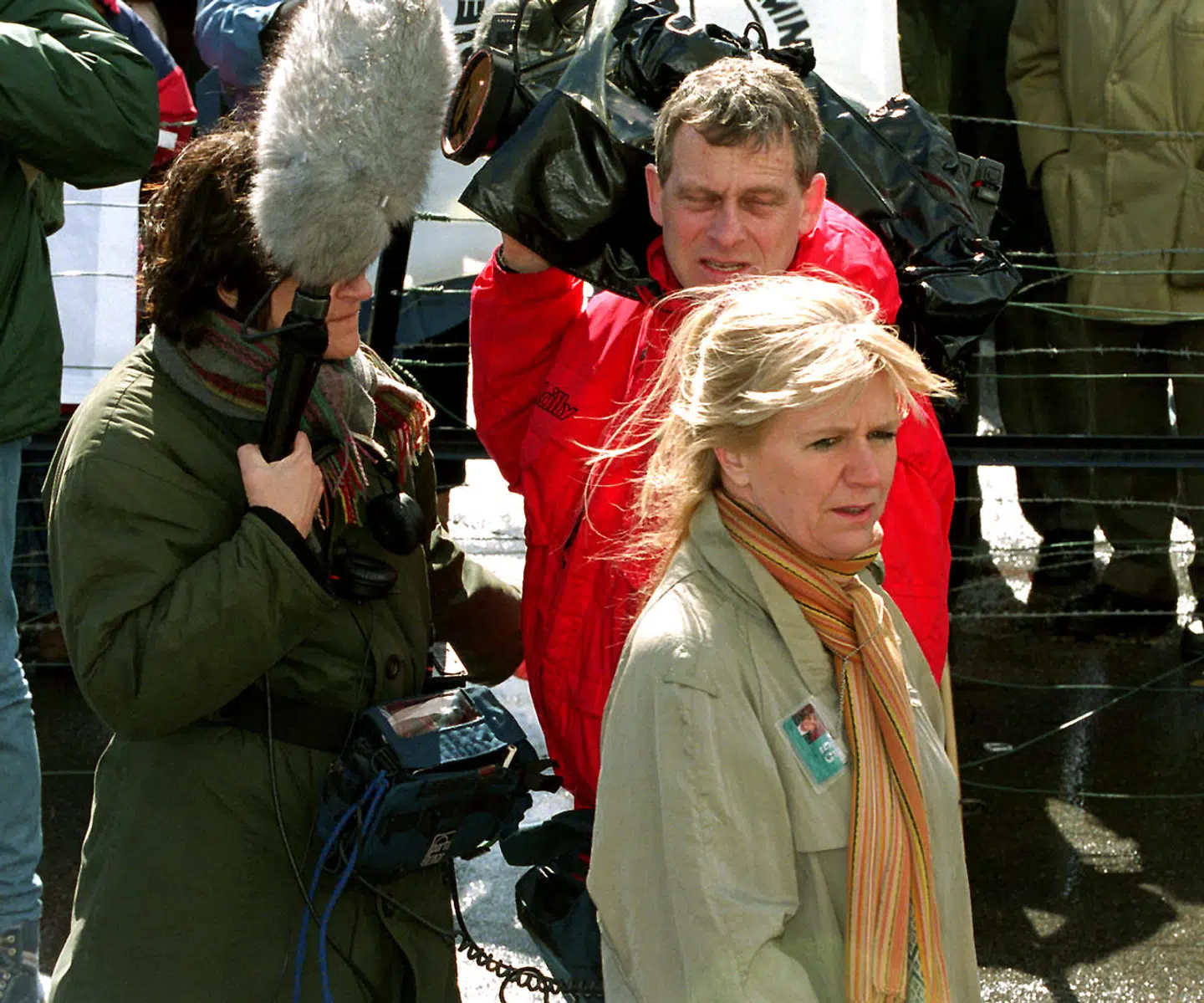 Ulla Terkelsen på opgave med sit tv-hold tilbage i 1995.