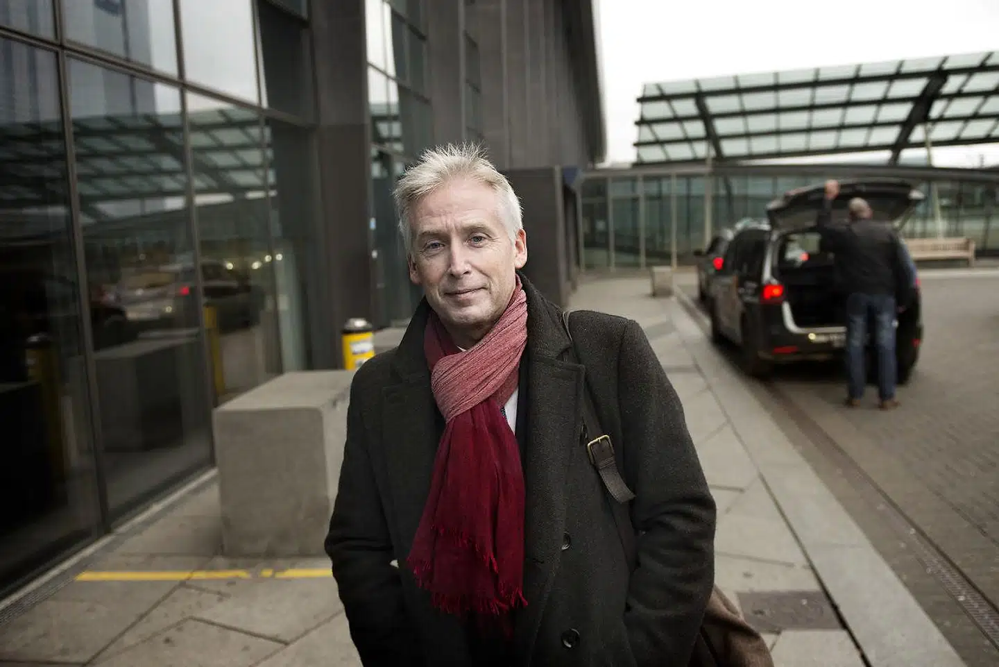 »Før eller senere må vi prøve at indhente resten af EU. Hvis politikerne fortsætter med ikke at ville indrømme egne fejl, slipper vi næppe for det unødvendige krav om kapitalindskud.,« skriver Jesper Lau Hansen.