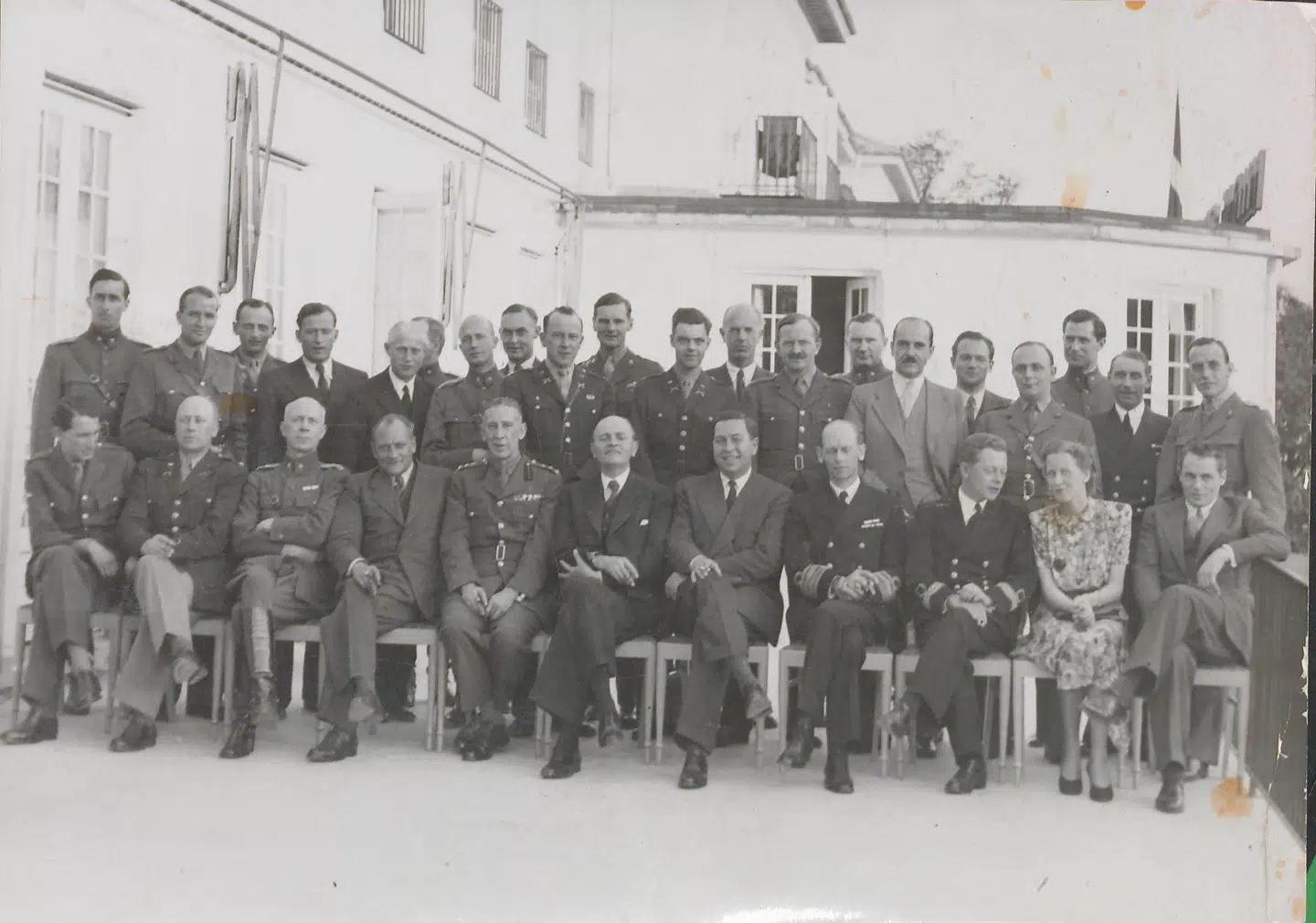 Efter Anden Verdenskrigs afslutning i sommeren 1945 blev modstandskampens vigtigste aktører samlet på Bellevue Strandhotel. På billedet er én kvinde, Jutta Graae.