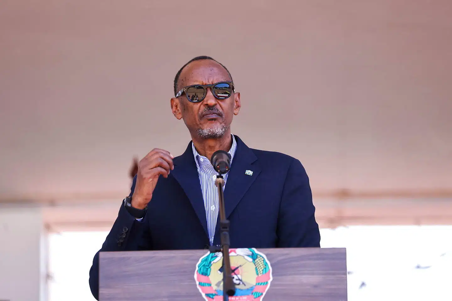 Præsident Paul Kagame har styret Rwanda med hård hånd siden år 2000. Eksperter har kaldt ham en paranoid autokrat med blod på hænderne.