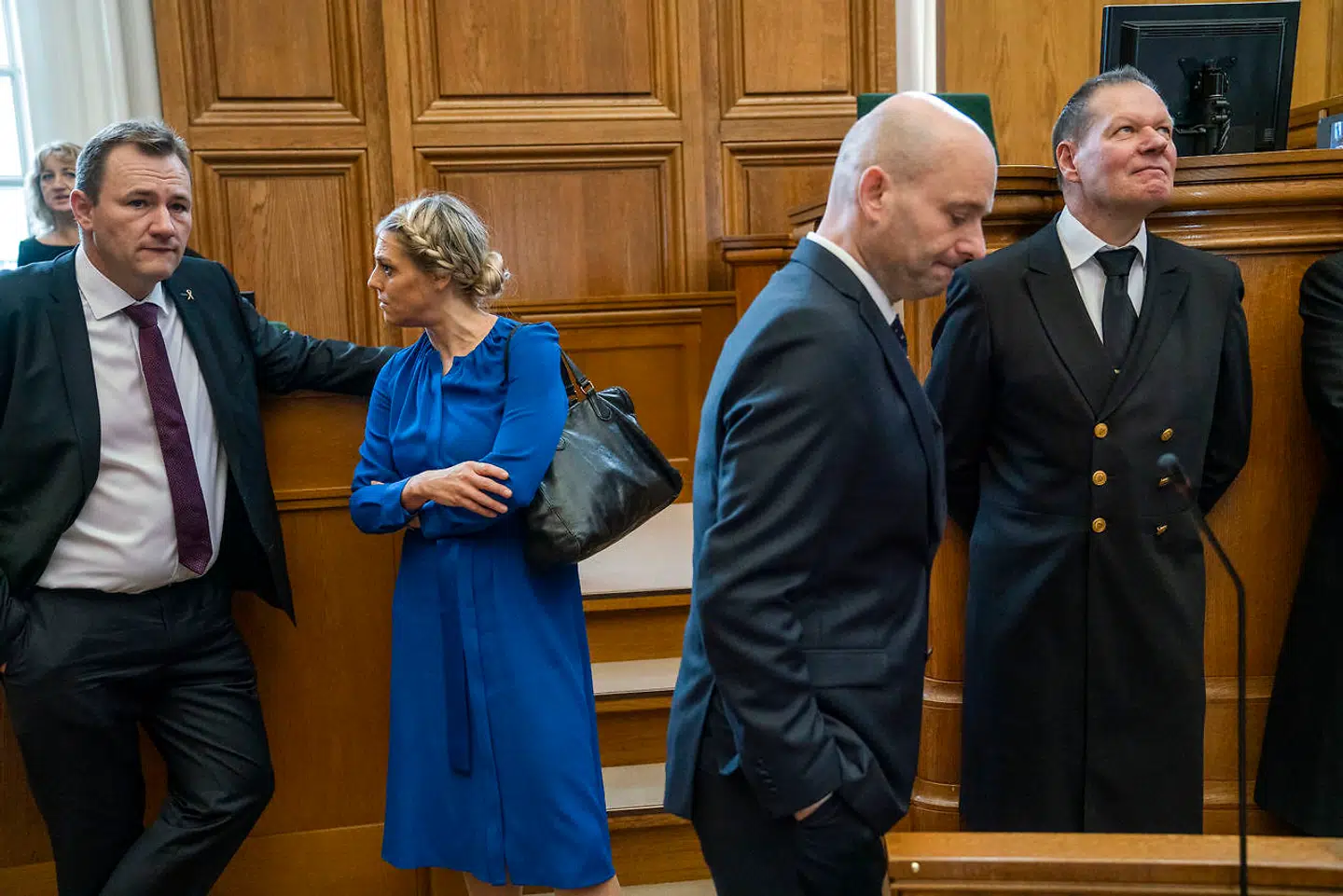 Det er De Konservatives forsvarsordfører, Niels Flemming Hansen, her i selskab med forsvarsminister Trine Bramsen (S) ved Folketingets nylige åbning, der har bedt Forsvarsministeriet om de opdaterede tal.