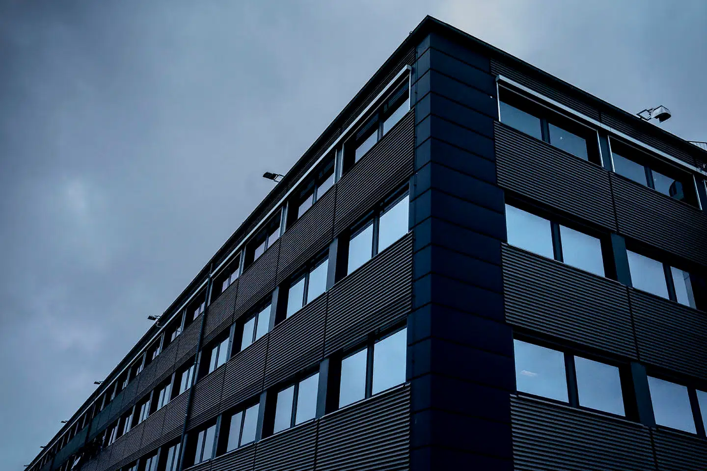 Hovedstadens Akutberedskab holder til huse i Ballerup. Ifølge en trivselsmåling fra 2020 oplever de sundhedsfaglige medarbejdere, som besvarer borgernes112-opkald, ikke, at de trygt kan udtrykke deres mening på arbejdspladsen.