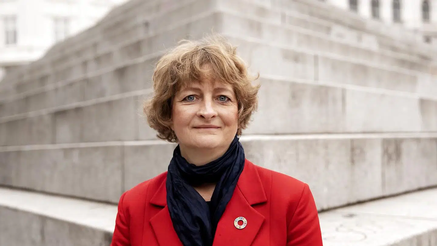 Enhedslistens spidskandidat til kommunalvalget i København, Line Barfod, kalder det »hamrende uretfærdigt«, at det i dag alene er de almene boliger, der løser boligsociale opgaver.