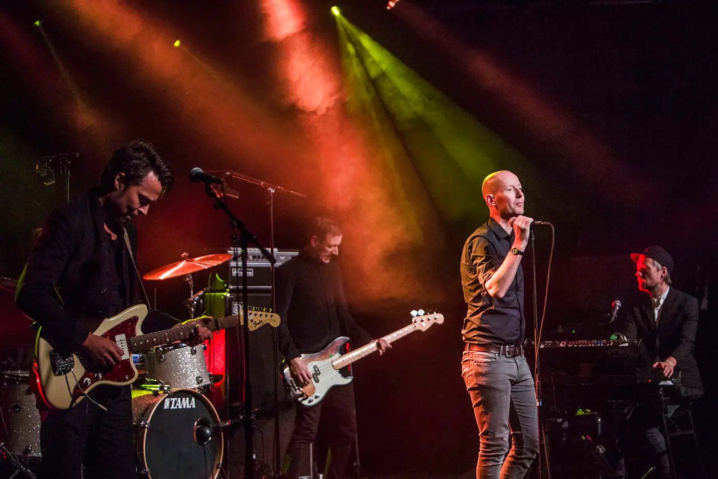 Med klassikere som »Love Goes on Forever« og »Copenhagen Dreaming« har Love Shop cementeret sig ind i dansk musikhistorie. Gruppen blev dannet i 1986 af Jens Unmack og Hilmer Hassig, og senere sluttede Henrik Hall sig til dem. I 2008 omkom Hilmer Hassig i et trafikuheld, og i 2011 døde Henrik Hall efter et sygdomsforløb, men efter mange overvejelser valgte Jens Unmack musikken og fortsatte Love Shop.