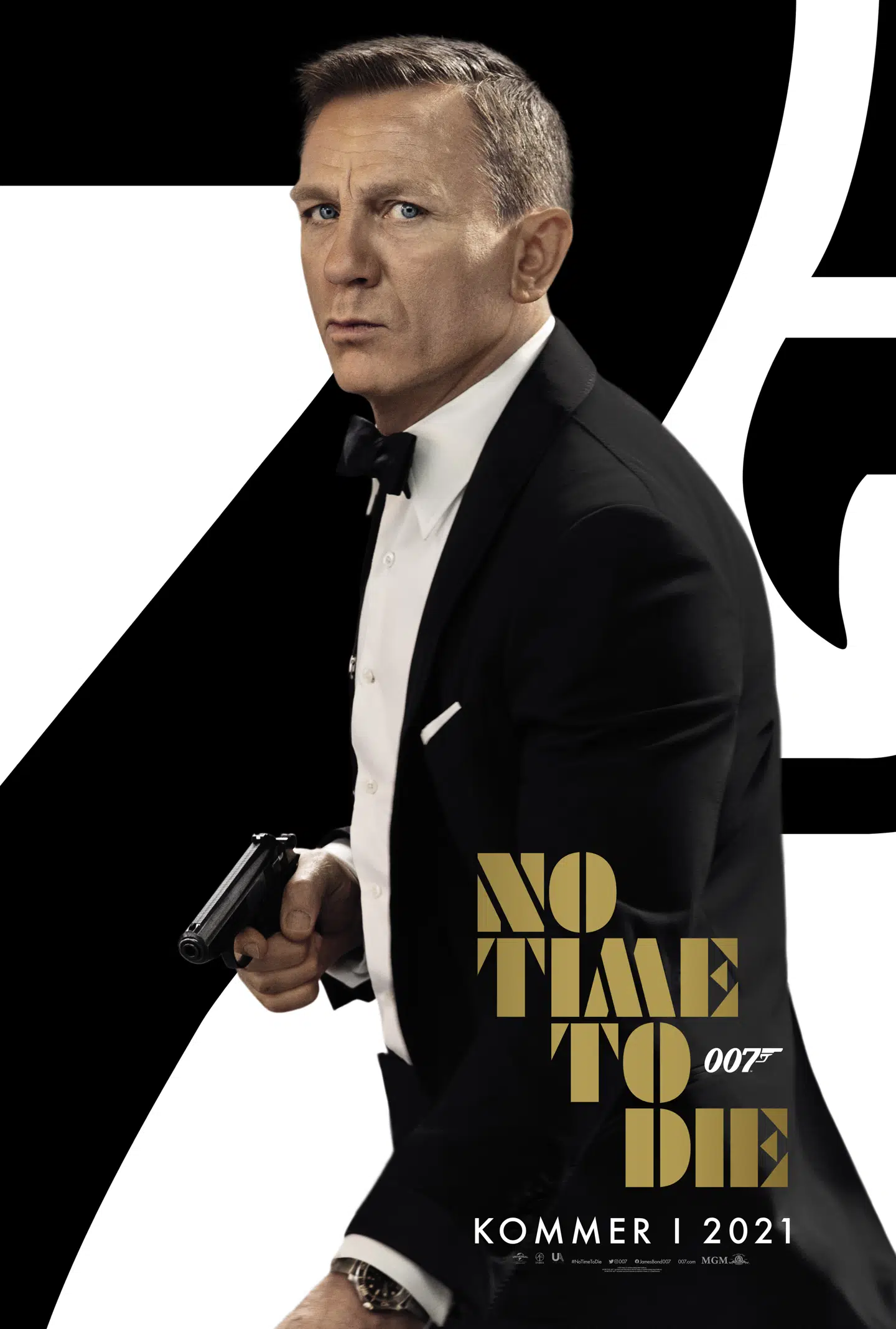 Filmen er den 25. i rækken om den hemmelige agent James Bond. Filmene er – nogle mere end andre – baseret på romaner af Ian Fleming.